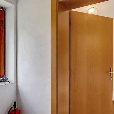 Apartment Near The Ski Area In Matrei