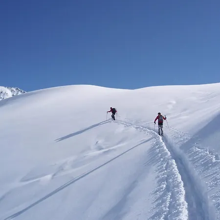 In Matrei Near Slopes Апартаменты